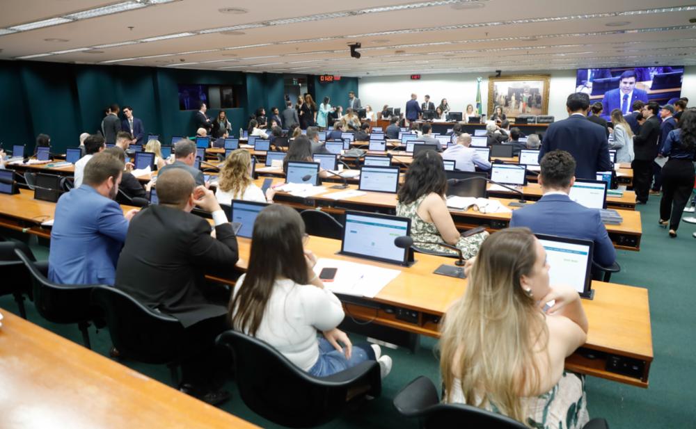 CCJ do Senado não chega a acordo e adia para julho a votação do Novo Código Eleitoral