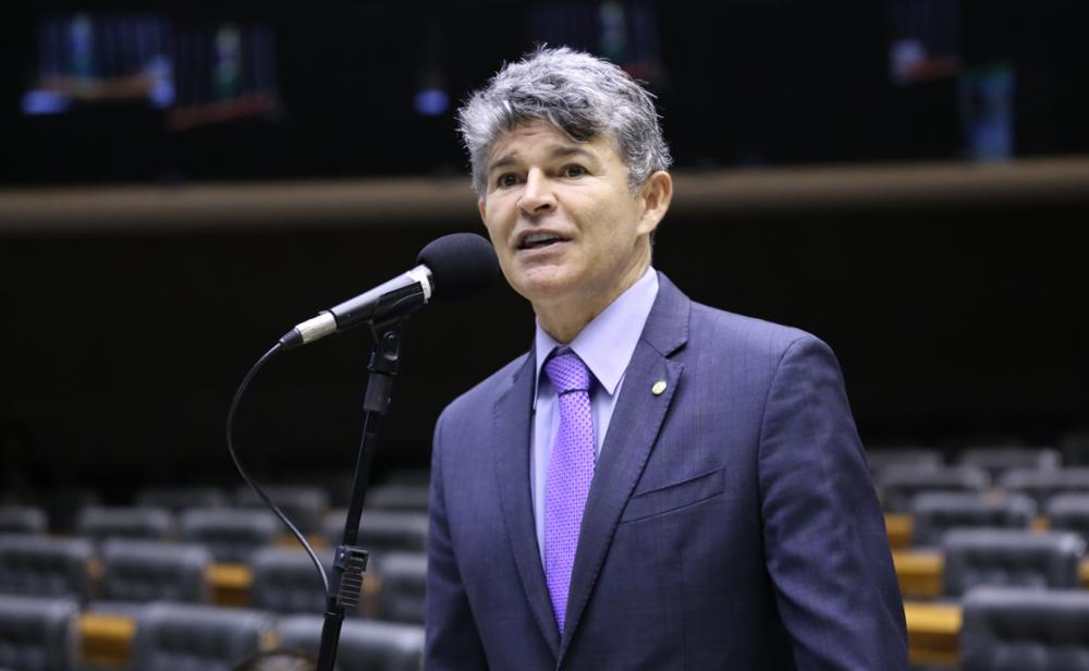 O deputado José Medeiros no plenário da Câmara
