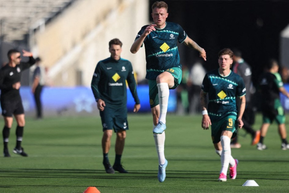 Harry Souttar, da Austrália, faz aquecimento antes da partida amistosa internacional entre México e Austrália no Estádio Rose Bowl, em 30 de maio de 2026, em Pasadena, Califórnia **"Harry Souttar, da Austrália, faz aquecimento antes da partida amistosa internacional entre México e Austrália no Estádio Rose Bowl, em 30 de maio de 2026, em Pasadena, Califórnia