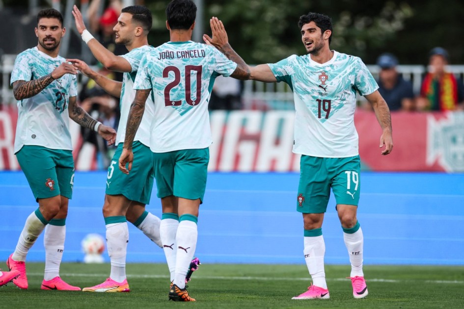 O atacante nº 19 de Portugal, Gonçalo Guedes, comemora a marcação de um gol durante a partida amistosa internacional de futebol entre Portugal e Chile no Estádio Nacional do Jamor, em Oeiras, em 6 de junho de 2026