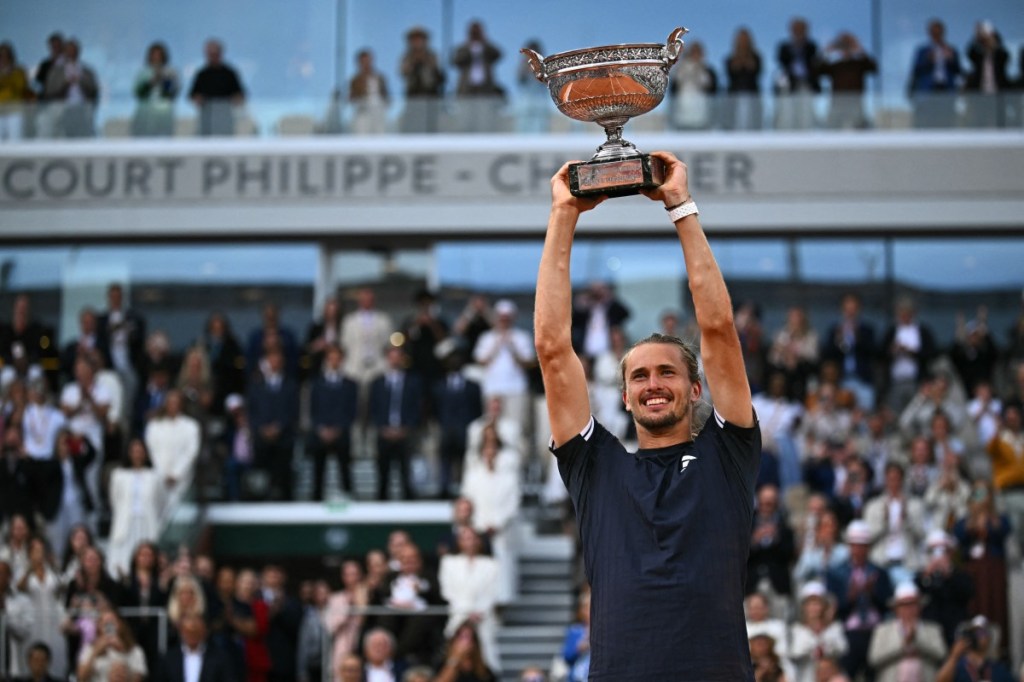 Alexander Zverev vence Roland Garros e leva seu primeiro título de Grand Slam