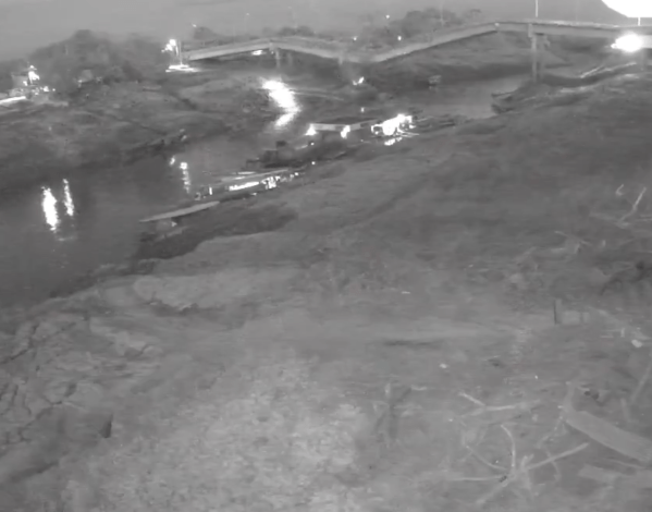 Ponte desaba no Acre dois anos após inauguração e deixa 4 feridos; veja vídeo