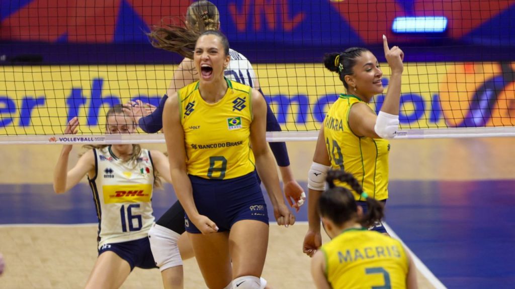 Seleção feminina de vôlei vence jogo de cinco sets e encerra invencibilidade da Itália