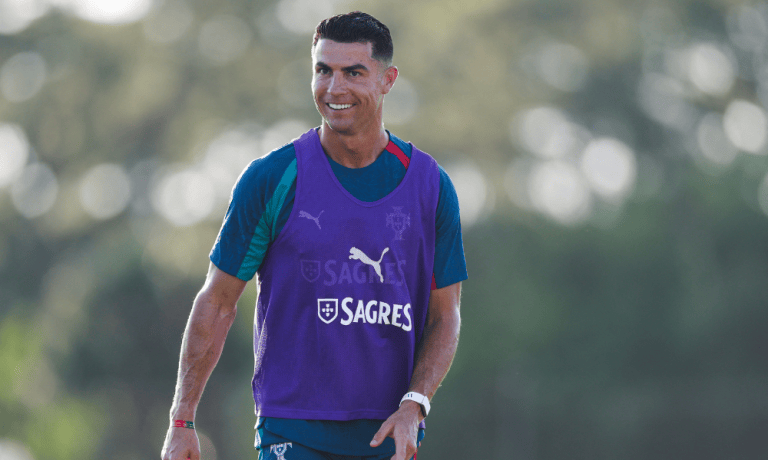 Cristiano Ronaldo durante treino preparatório para a Copa do Mundo da FIFA de 2026