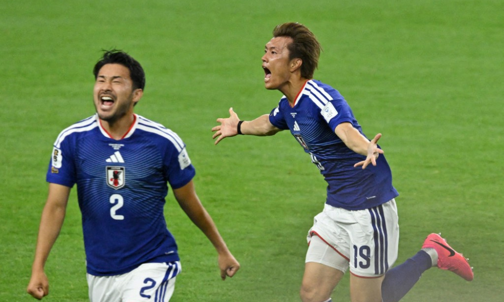 Jogadores do Japão durante empate contra a Holanda, na primeira rodada do grupo F da Copa do Mundo