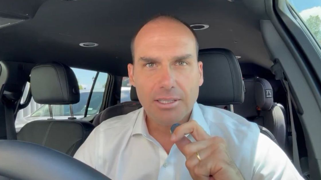 Eduardo Bolsonaro em vídeo publicado em suas redes sociais