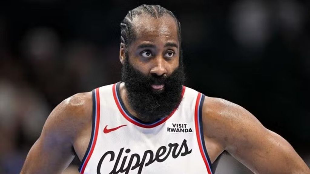 Astro da NBA é preso em Houston por porte ilegal de arma