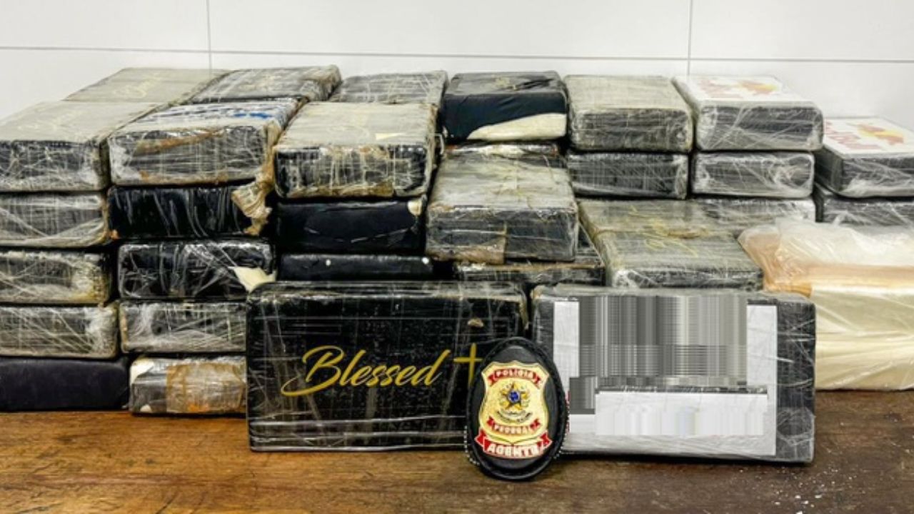 Funcionário do aeroporto de Guarulhos é preso com 70 quilos de cocaína