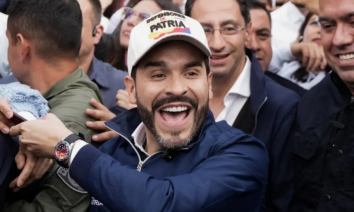 Colômbia rompe relações diplomáticas com o Irã e cita vínculos com 'narcoterroristas'