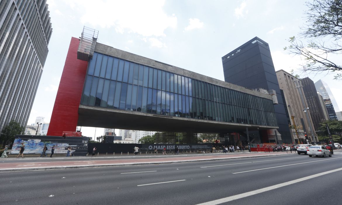 Masp oferece bolsas para programa de ensino artístico-cultural