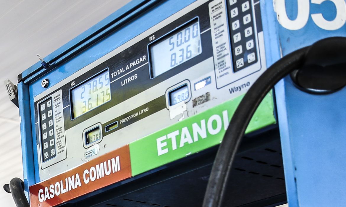 Conselho aprova aumento da mistura obrigatória de etanol na gasolina para 32%