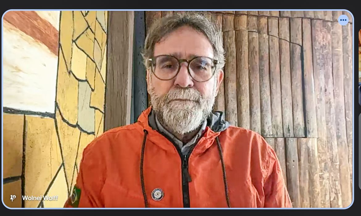 Secretário diz que 10 alertas falsos foram enviados pelo sistema da Defesa Civil