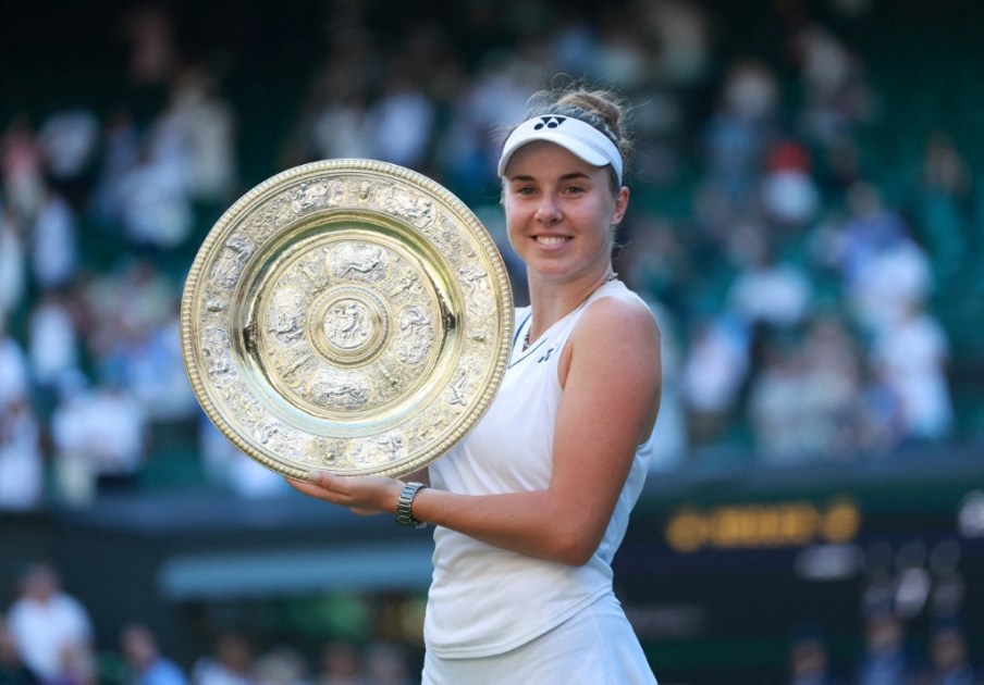 Noskova vence Muchova em primeira final 100% tcheca de Wimbledon e é campeã inédita