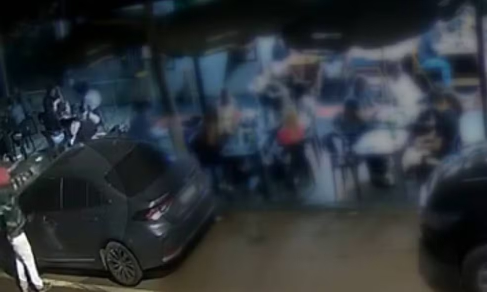 Ataque a tiros deixa dois mortos e três feridos em Campo Mourão, no Paraná