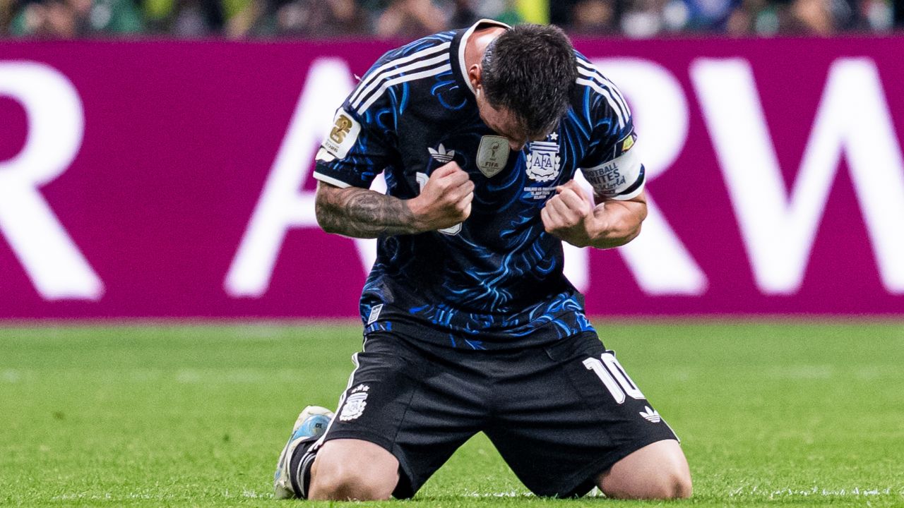 Buscando a quarta estrela até o último minuto, Argentina lidera a Copa em viradas