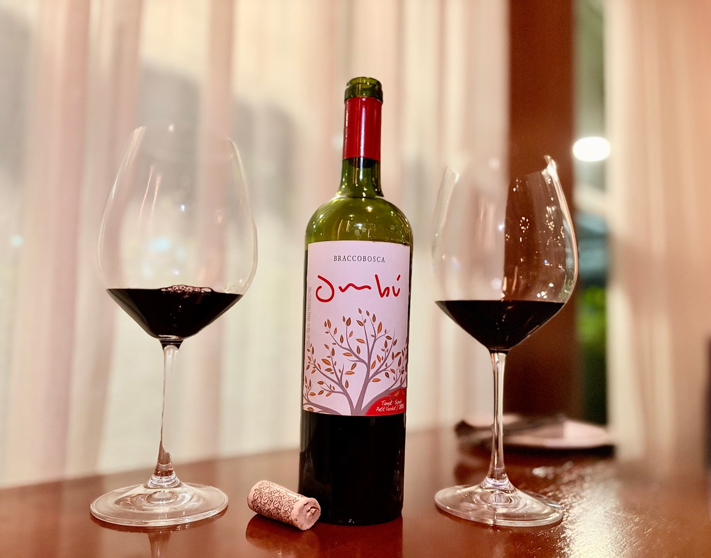 A herança francesa que transformou os vinhos do Uruguai