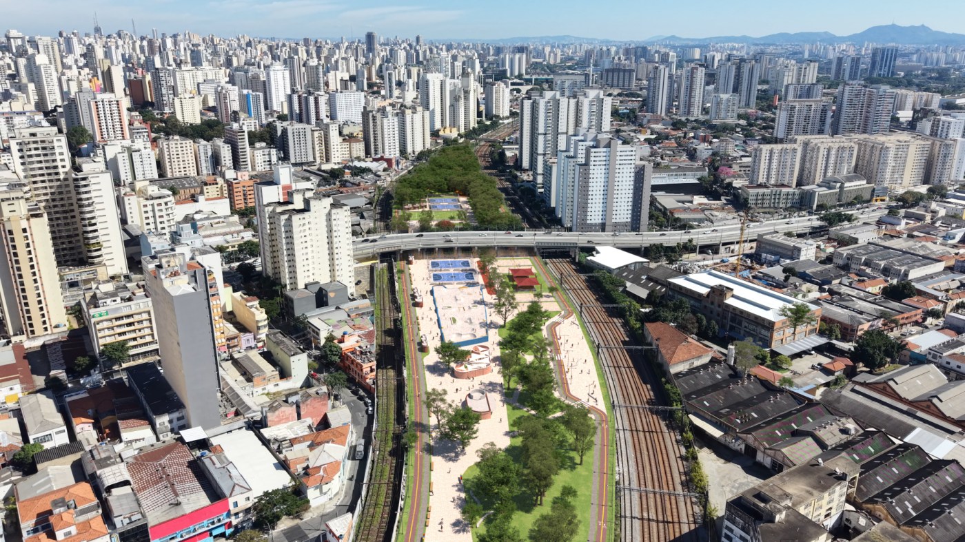 Tarcísio recebe posse da área da Favela do Moinho; veja imagens do futuro parque