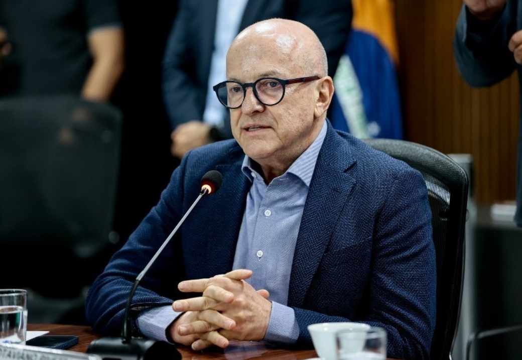 Sob tensão interna, União Brasil decide entre candidatura própria e apoio a governador em MT