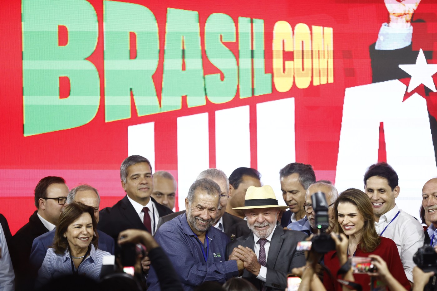 PDT é o 1º partido a formalizar apoio à reeleição de Lula