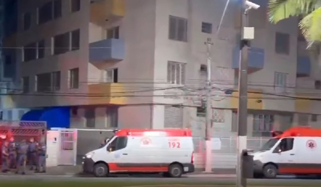 Fachada de prédio em que criança caiu e morreu