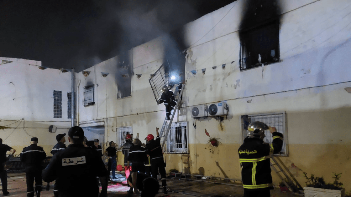 Incêndio em orfanato na Argélia