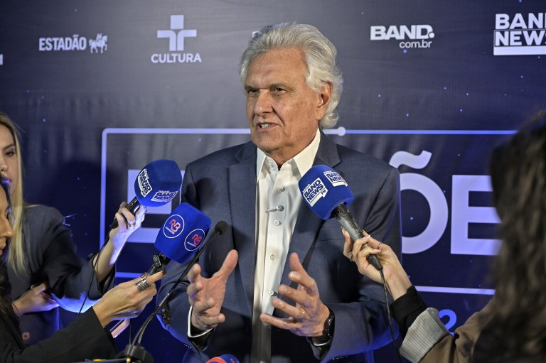 Ronaldo Caiado antes de debate presidencial