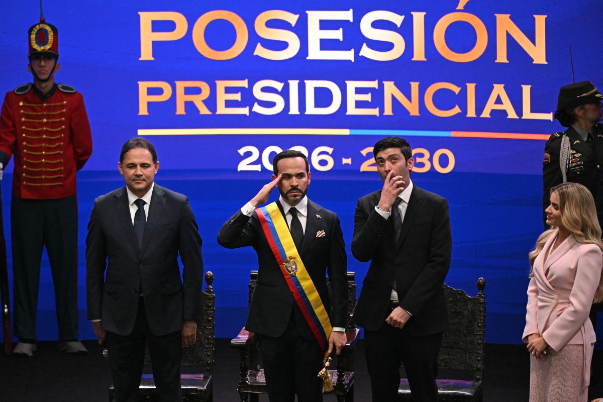 Abelardo de la Espriella toma posse como presidente da Colômbia