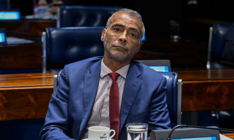 Senador Romário (RJ)