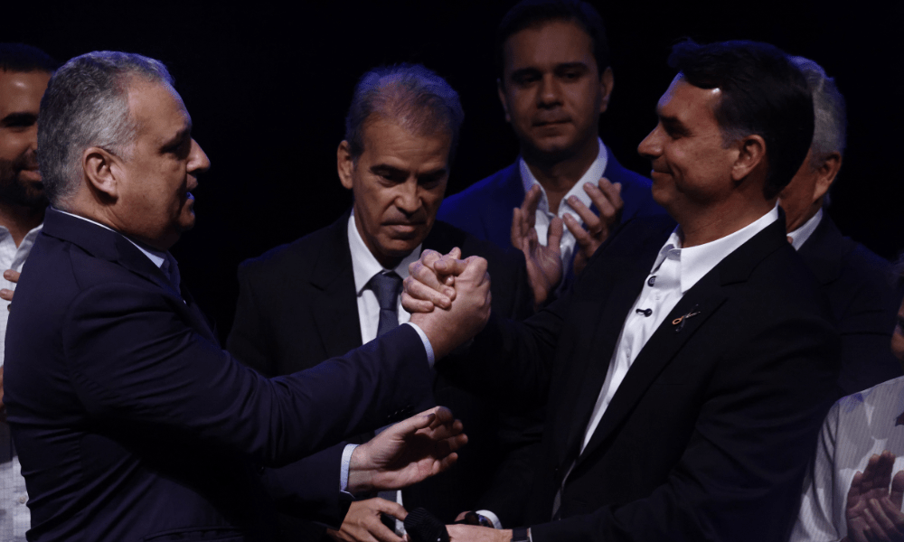 ‘Nós contra eles’: Com Gaspar e Duda Lima, Flávio intensifica estratégia contra Lula