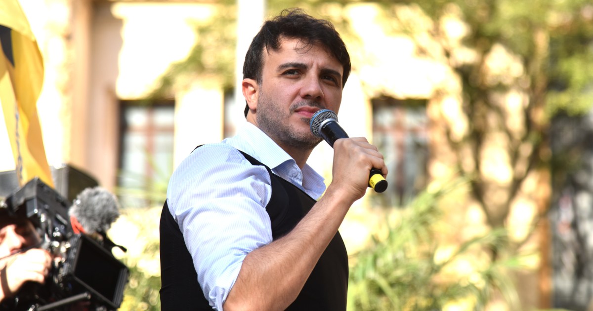 Em 1º ato, Renan Santos faz discurso a jovens com ataques a Lula, Flávio e Bolsonaro
