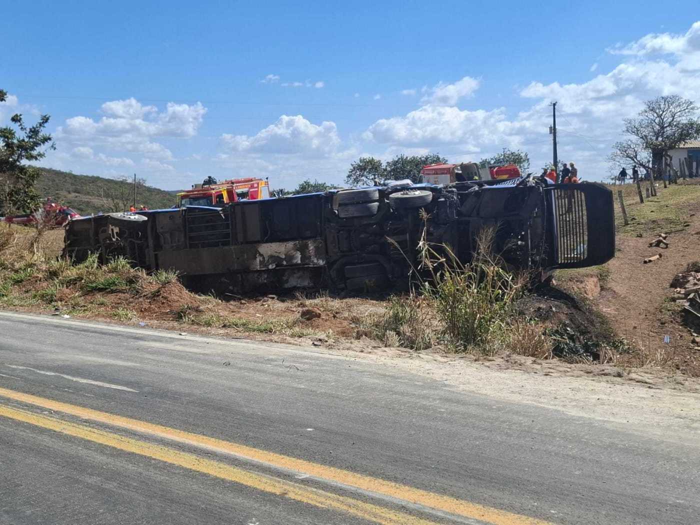 Acidente em rodovia de Goiás deixa bebê e mais quatro mortos