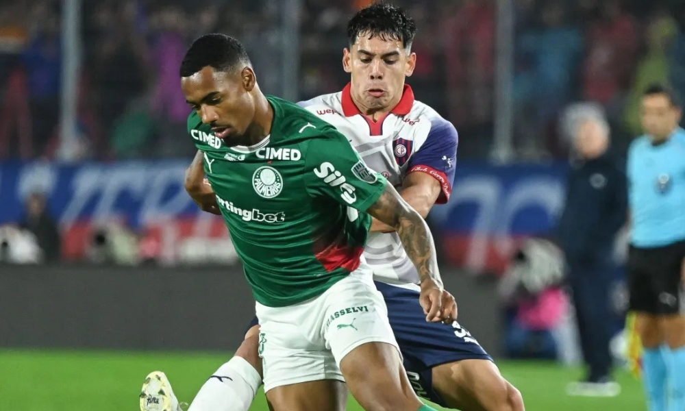 Palmeiras alivia crise com classificação, cumpre meta e garante R$ 9 milhões