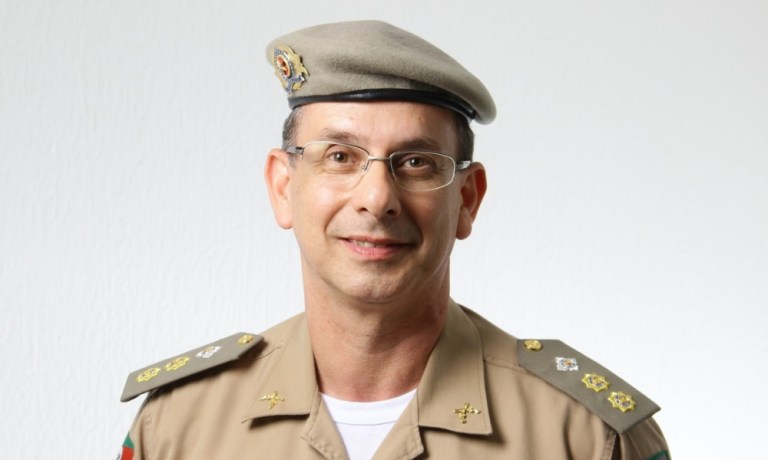Aroldo Medina, vice de Renan Santos na disputa à Presidência de 2026.