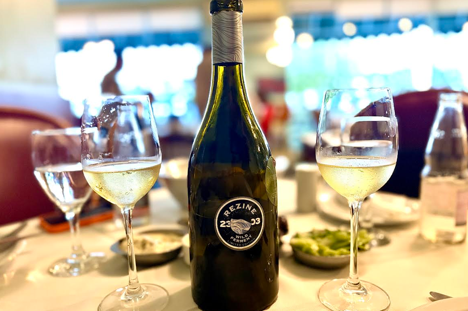 Visitando a idade antiga: vinhos resinados - QTU Questões do Universo