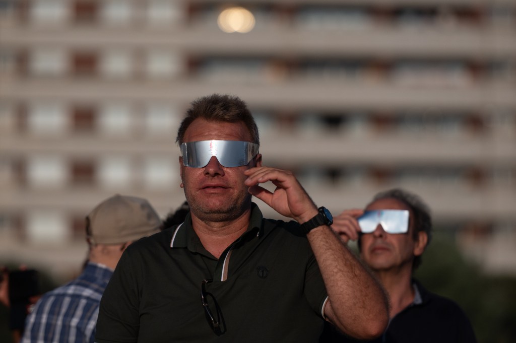 Eclipse solar total desta quarta vai escurecer o céu para 15 milhões de pessoas no mundo