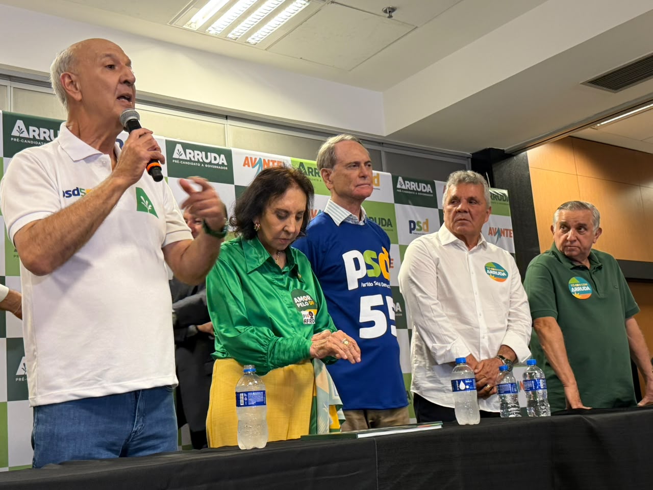 PSD lança Arruda ao governo do Distrito Federal