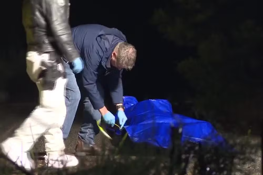 Boneca sexual é encontrada em mala e confundida com vítima de assassinato