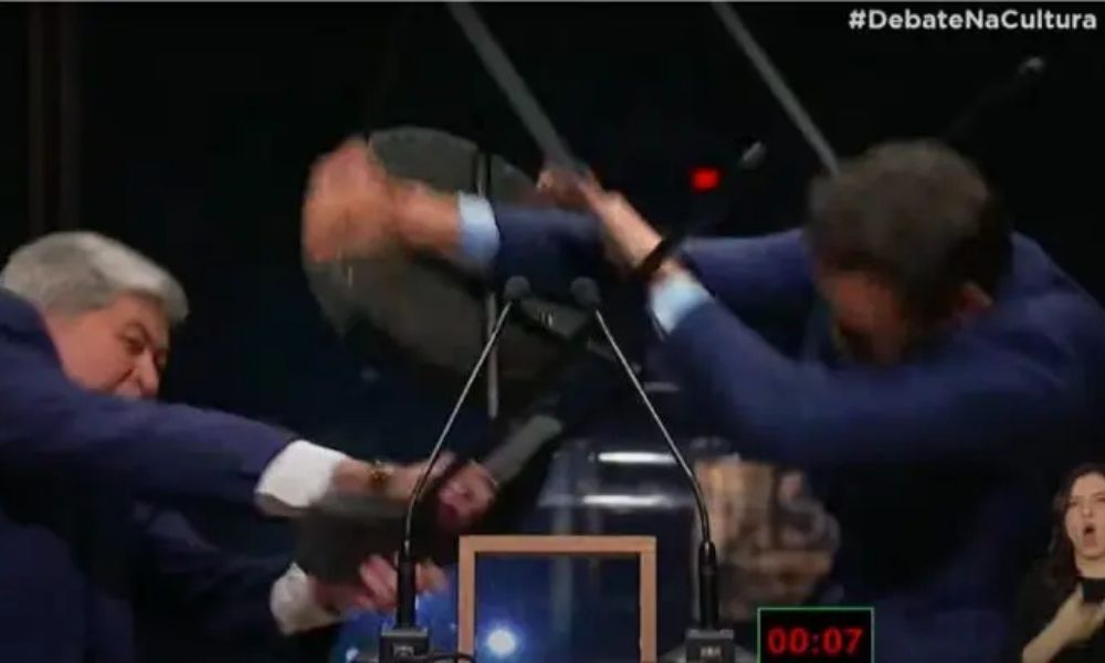 Entenda como funcionam as regras de decoro e quais foram as maiores brigas em debates políticos no Brasil