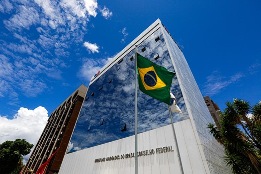 OAB diz se 'preocupar com os impactos' das conversas entre Moraes e Vorcaro