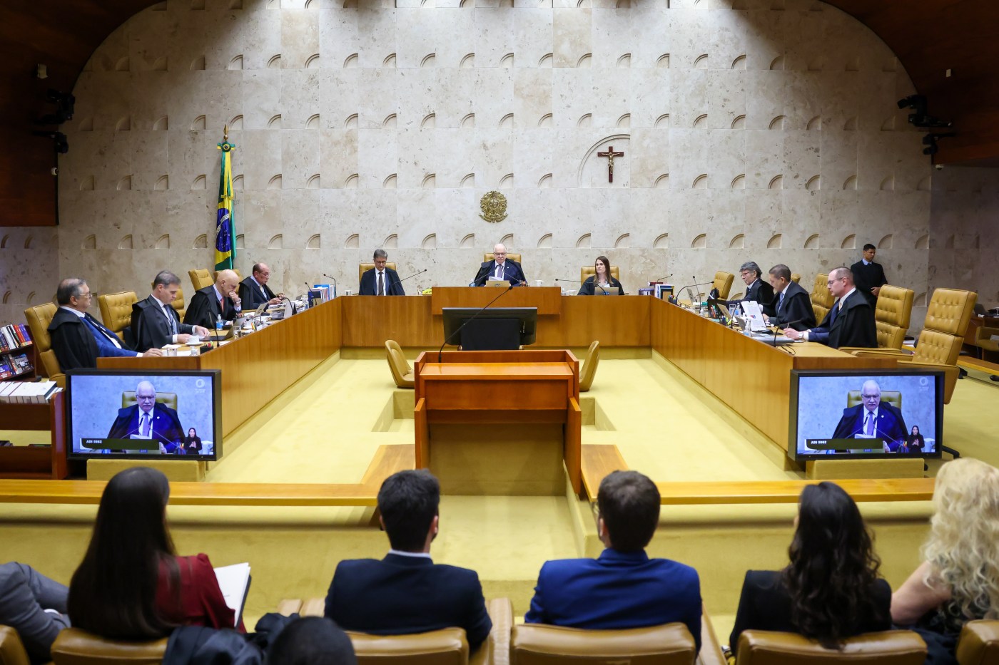 Discussões, ministros impedidos: o que já aconteceu durante o julgamento no STF