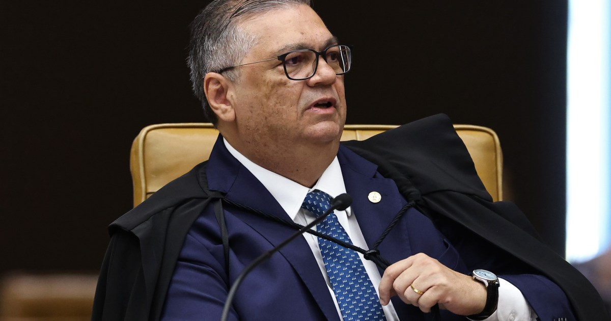 Dino pede vista e diz que Fachin conduz o STF ‘de maneira degradante’