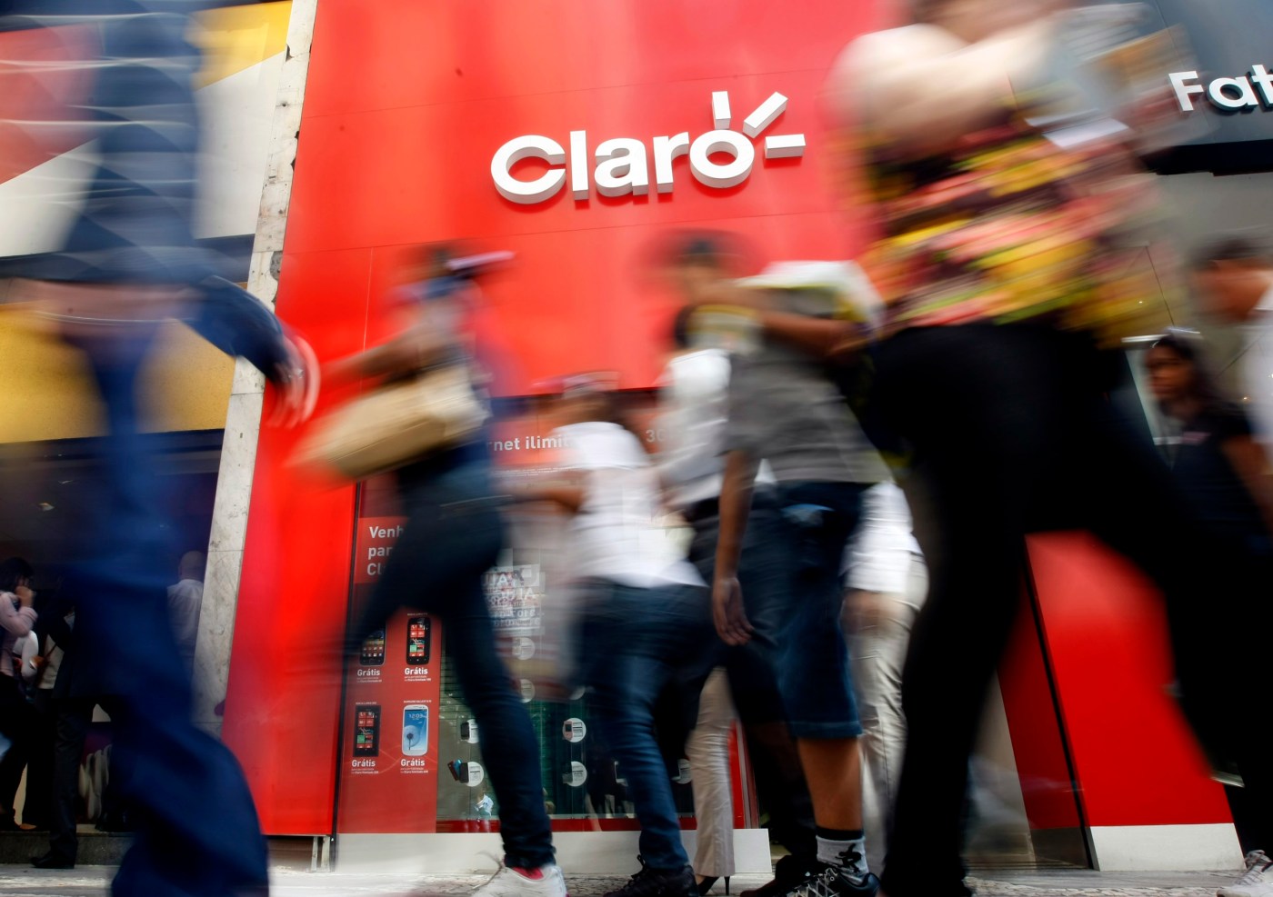 Cade dá aval para a Claro comprar a Desktop