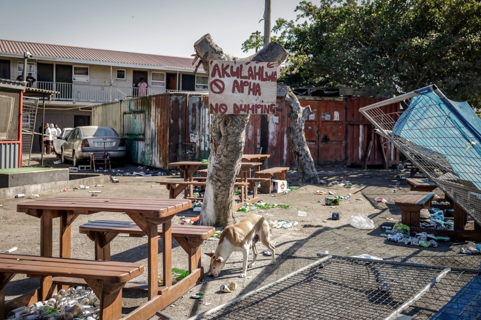 Dois ataques a tiros deixam 27 mortos na África do Sul
