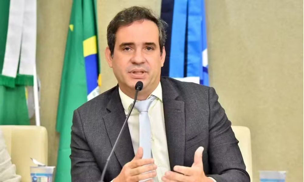 Candidato pela 1º vez, Cadu Xavier tenta seguir governo do PT no Rio Grande do Norte