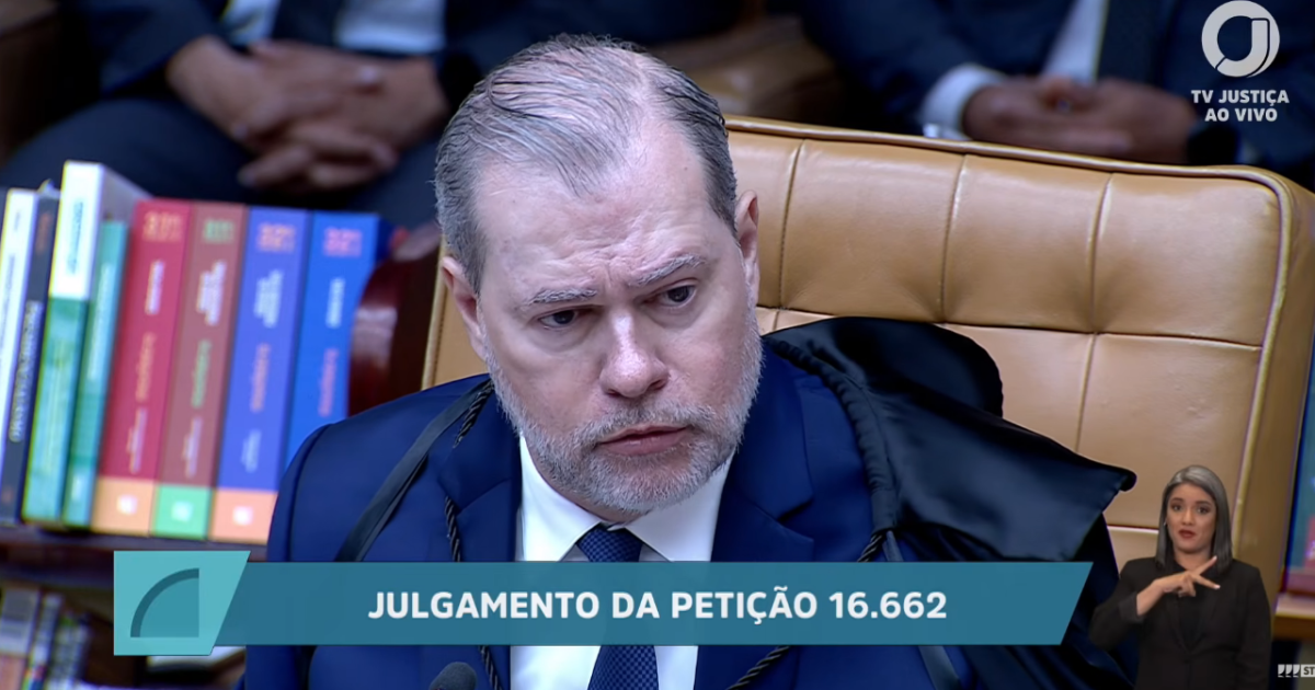 Toffoli se declara suspeito e não participará de julgamento sobre Moraes e Vorcaro