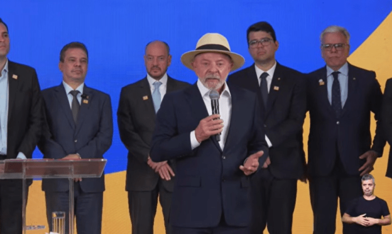 Presidente Lula (PT) durante evento nesta sexta-feira (18), no Rio de Janeiro