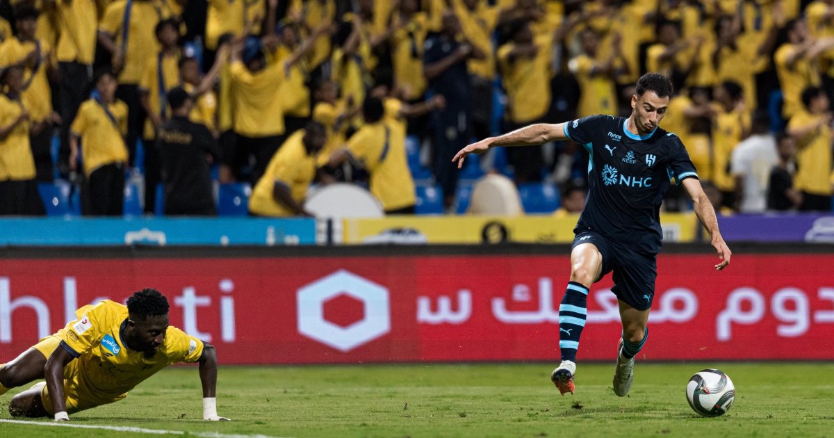 Em estreia pelo Al-Hillal, Martinelli brilha com hat-trick e garante vitória