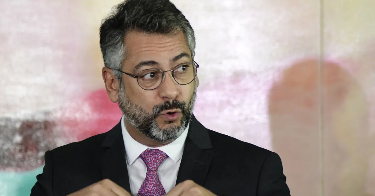 Clécio Luís tenta reeleição para mais quatro anos no governo do Amapá