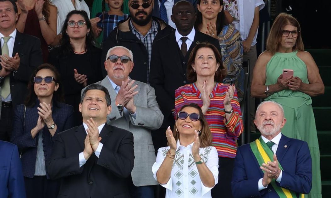 Secom diz que 70 mil estiveram na Esplanada em desfile do 7 de Setembro