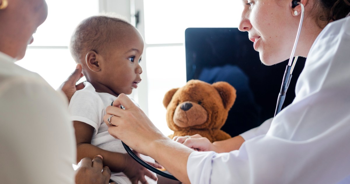 Pediatria enfrenta desafios estruturais e queda na valorização profissional